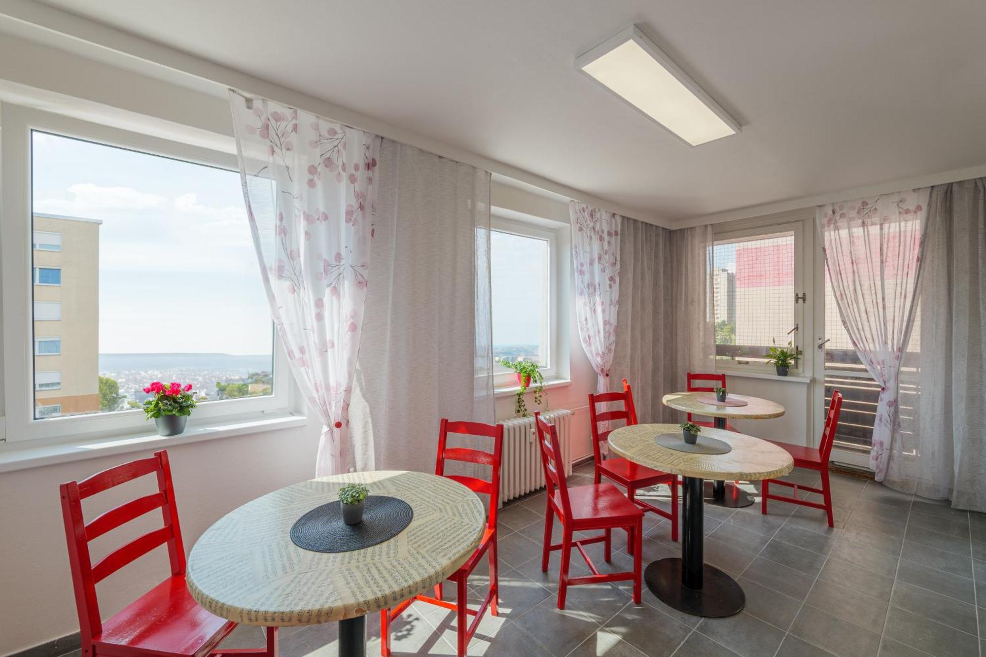 Cooliving Hostel Prague Ngoại thất bức ảnh