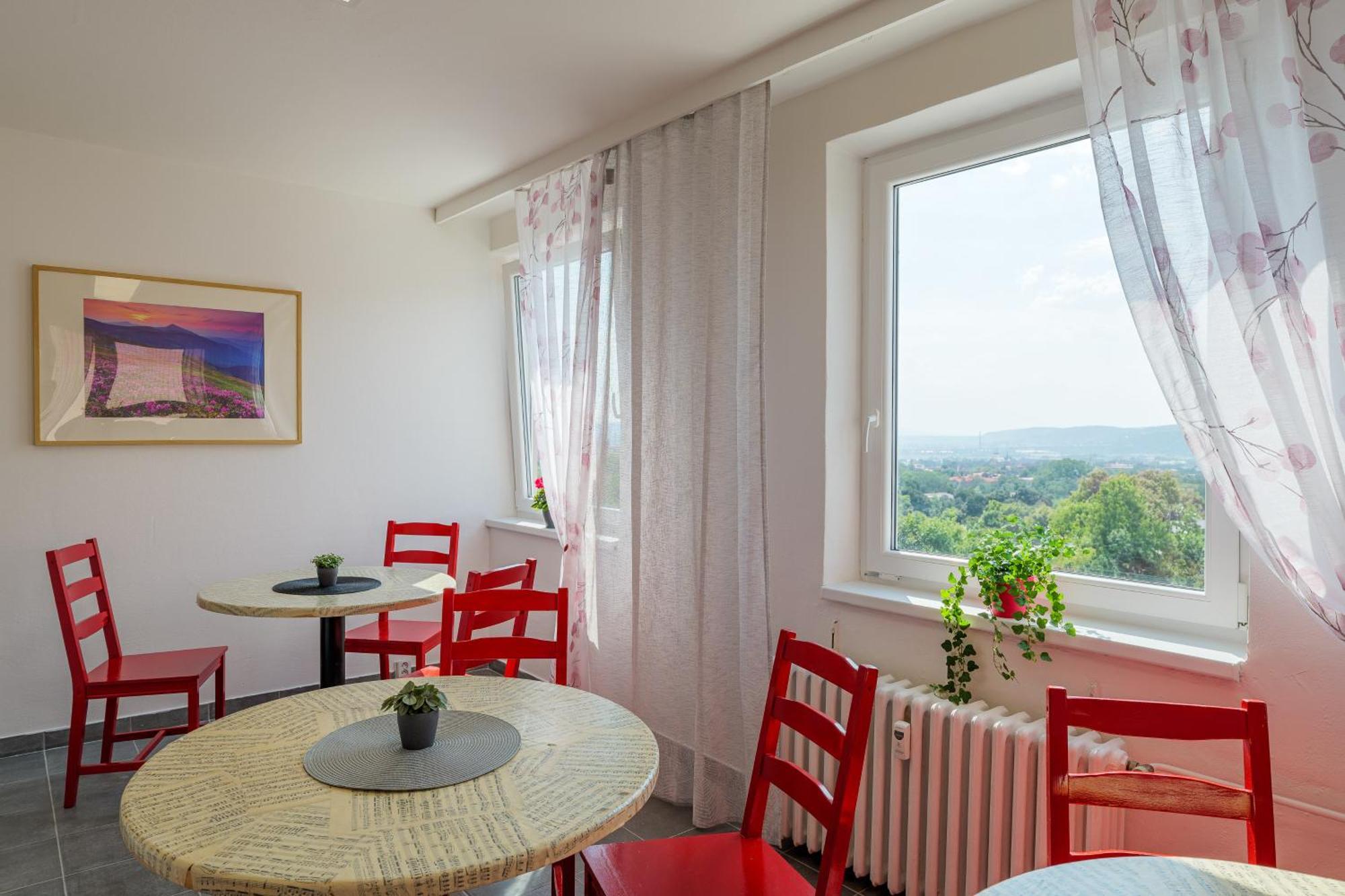 Cooliving Hostel Prague Ngoại thất bức ảnh